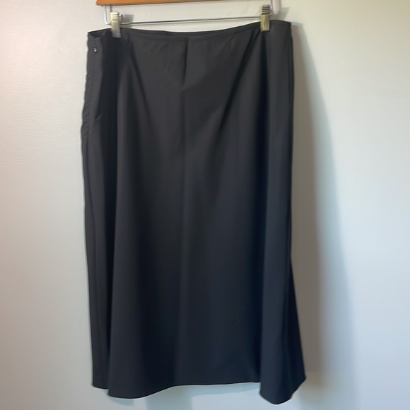 Vintage Calvin Klein classic A line midi skirt in black size 14. - Picture 5 of 7